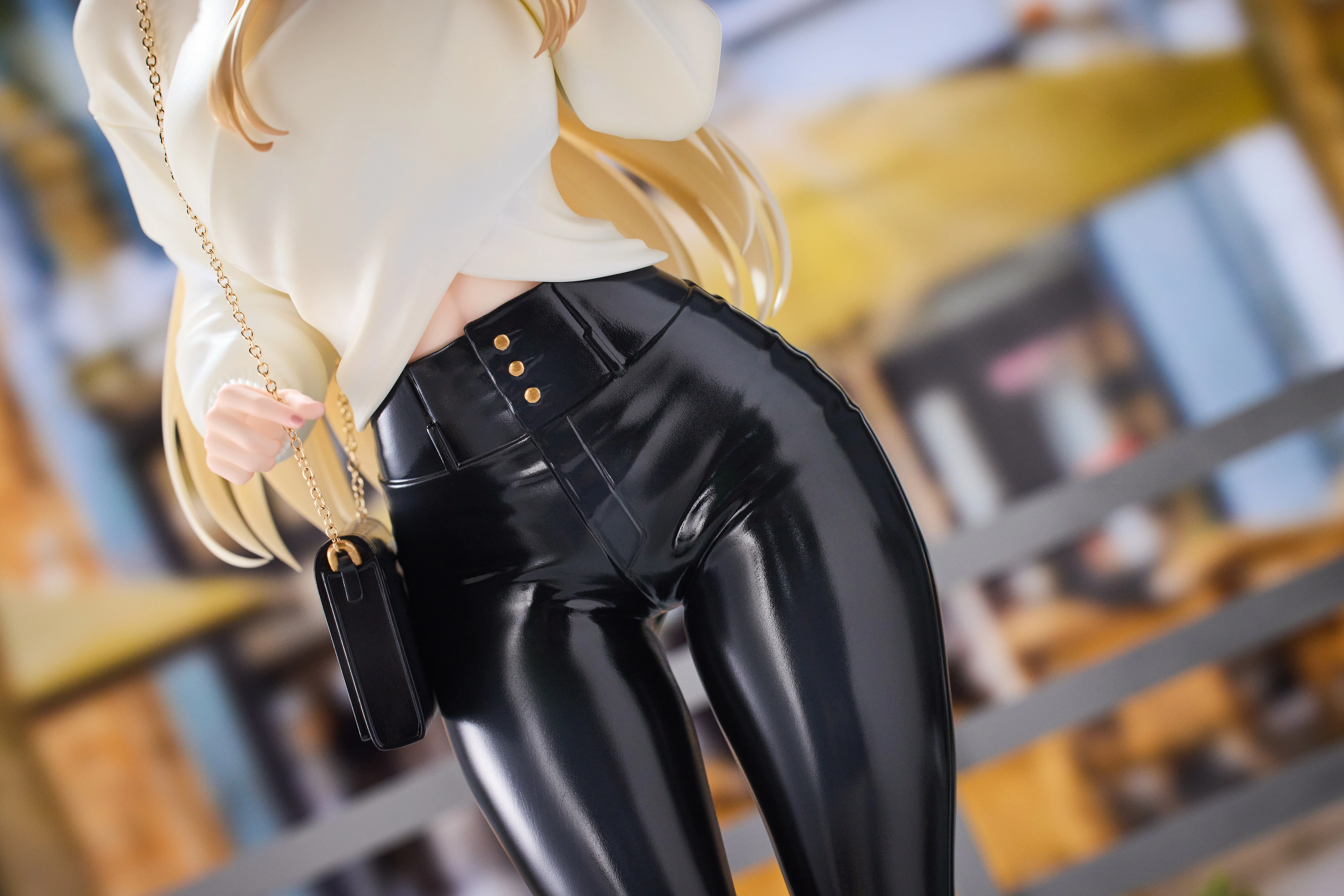 Aoi Koigakubo Illustrated by Fujiko Leather Pants Deluxe Edition 1/4 Scale Figure - Image 16