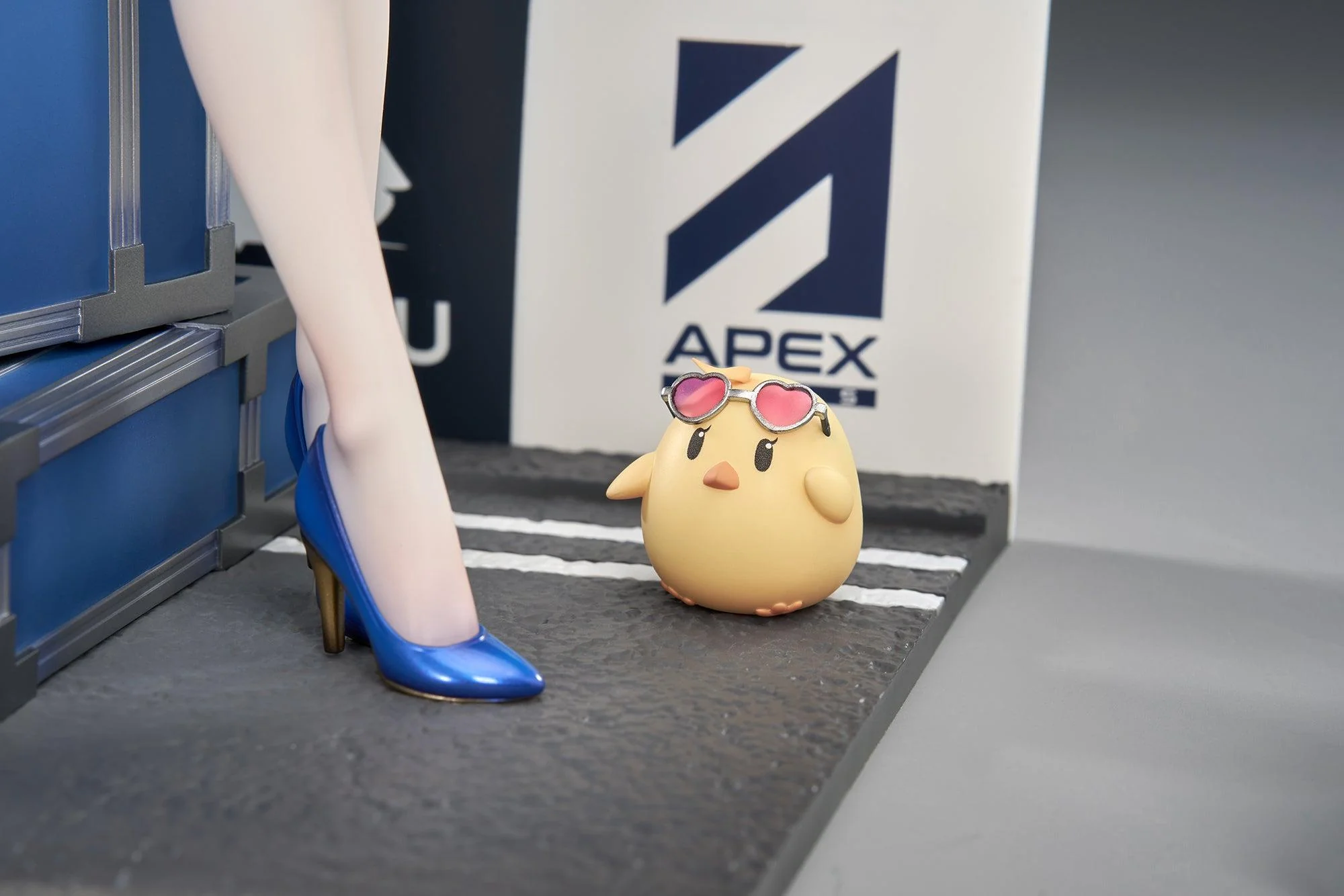 Azur Lane St. Louis: Race Queen Ver. 1/7 Scale Figure - Image 10