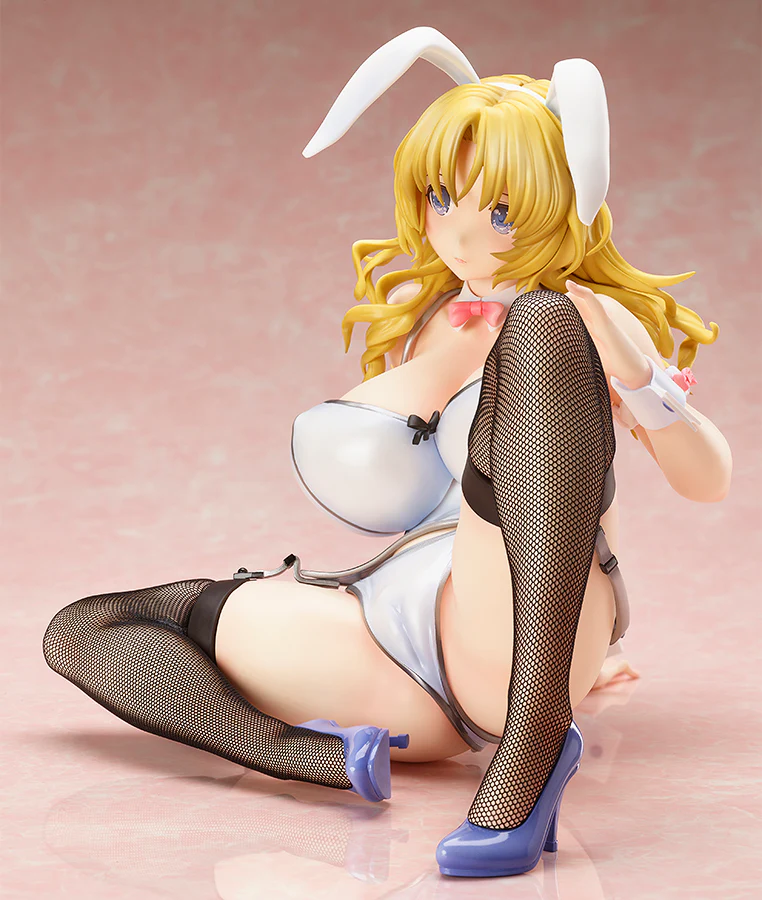 Chie Bunny Version 1/4 Scale Figure - Image 2