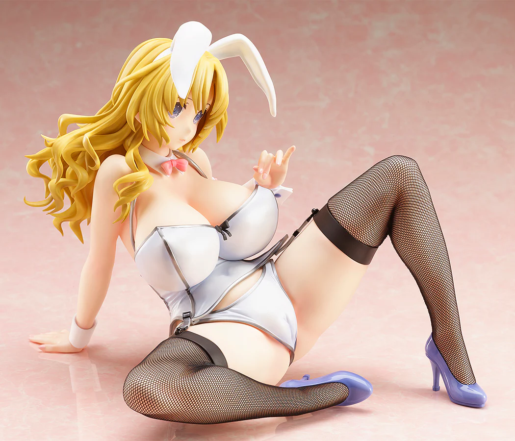 Chie Bunny Version 1/4 Scale Figure - Image 6