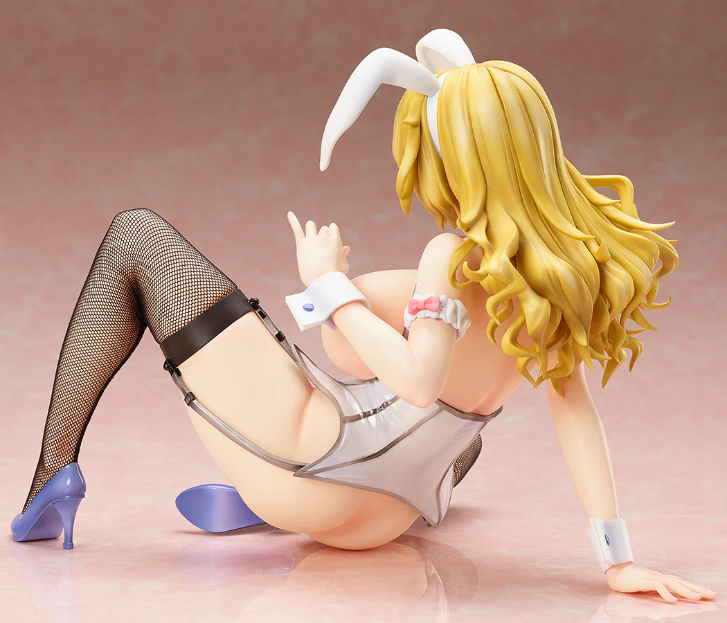 Chie Bunny Version 1/4 Scale Figure - Image 9