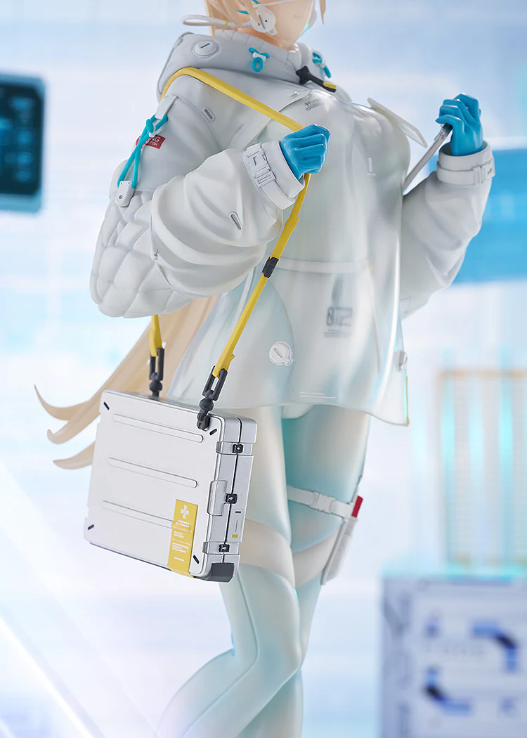 DR. 1/7 Scale Figure - Image 10