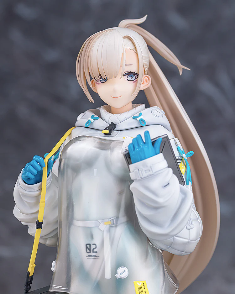 DR. 1/7 Scale Figure - Image 7