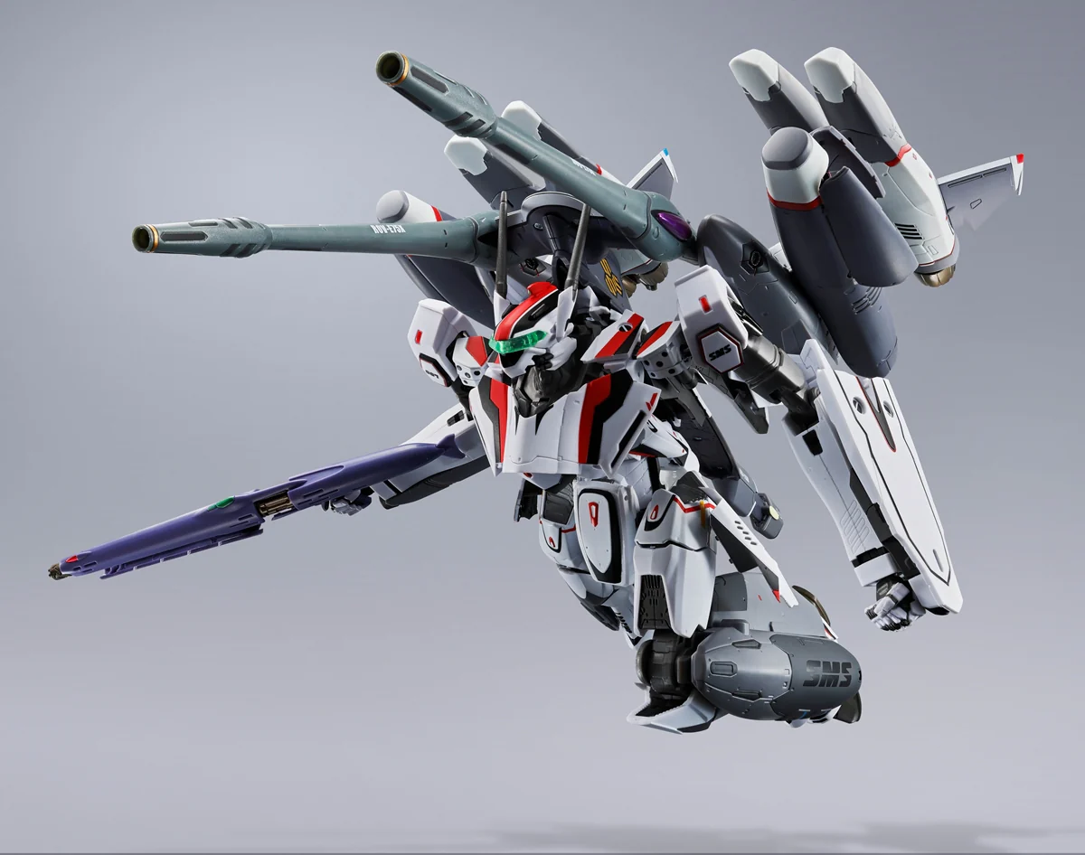 DX Chogokin Tornado Messiah Valkyrie Alto Saotome Use Revival Ver. - Image 3