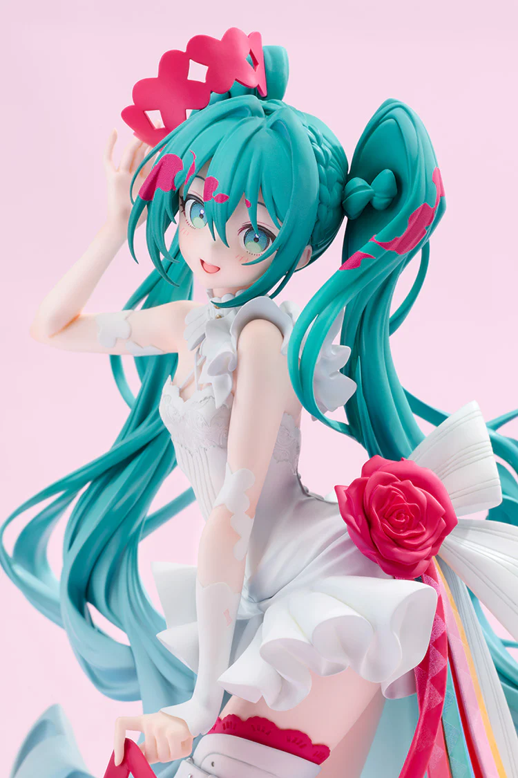 G.S. Collection Racing Miku: 15th "Rhapsody" 2010-2025 1/7 Scale Figure - Image 4