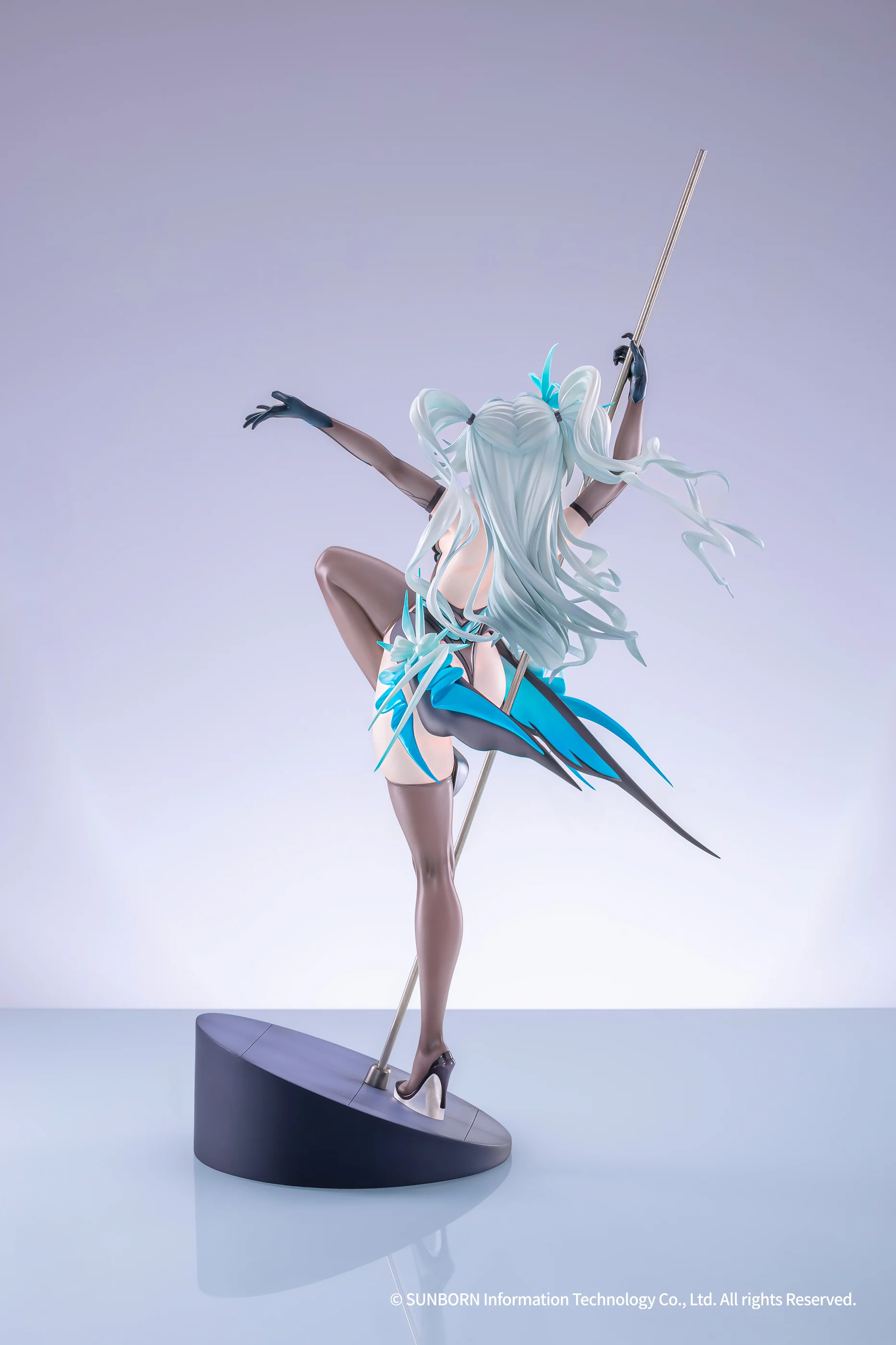Girls' Frontline PA-15 Treading Light, Coming Night Ver. 1/7 Scale Figure - Image 6