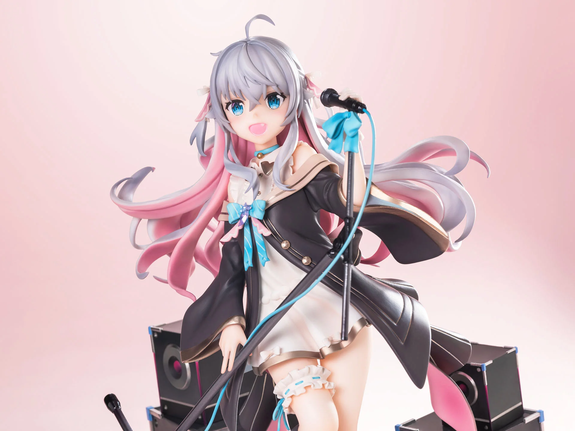 Kagura Nana Artist Ver. 1/7 Scale Figure - Image 3