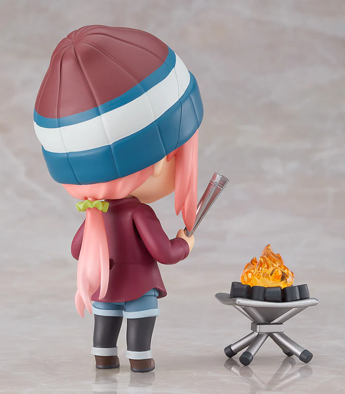 Nendoroid Nadeshiko Kagamihara: Solo Camp Ver. DX Edition - Image 3
