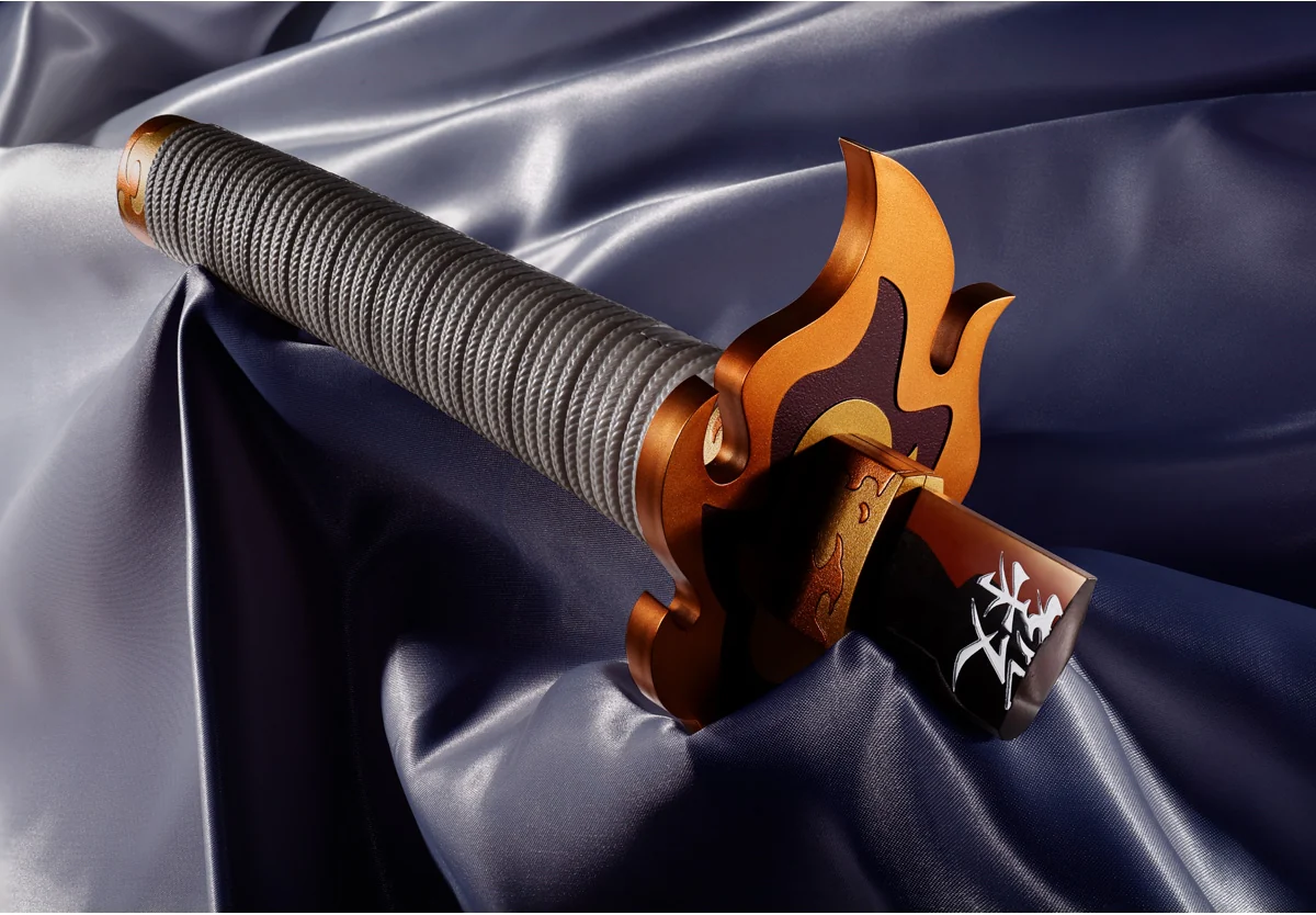 PROPLICA Broken Nichirin Sword (Kyojuro Rengoku) - Image 5