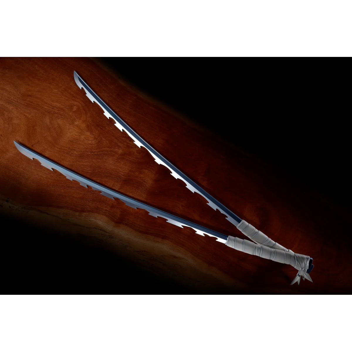 PROPLICA Nichirin Sword (Inosuke Hashibira) - Image 3