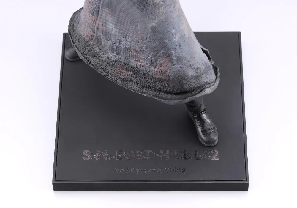 Red Pyramid Thing OSHI WORK 1/7 Scale Figure - Image 10