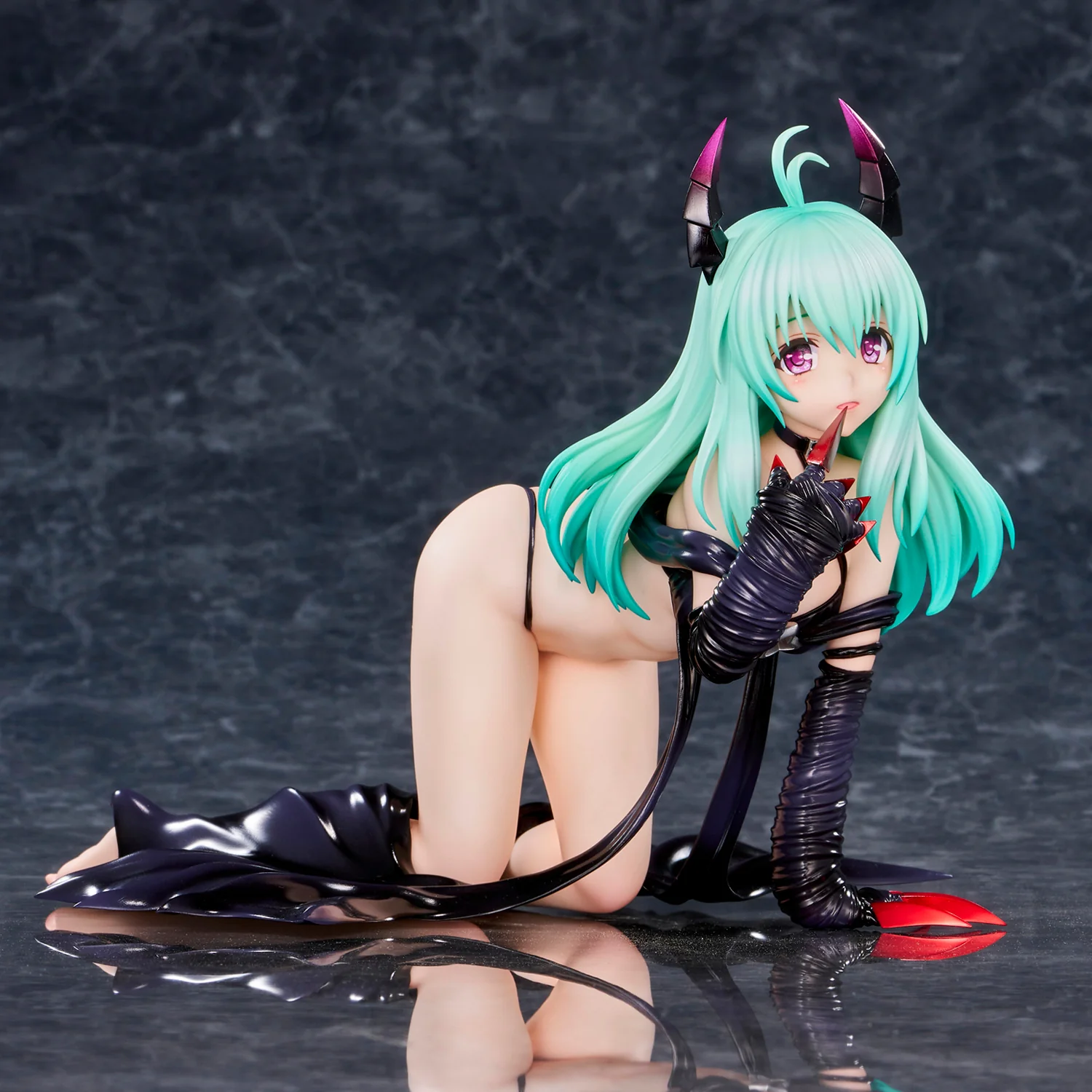 To Love-Ru Darkness Run Elsie Jewelria Darkness Ver. 1/6 Scale Figure